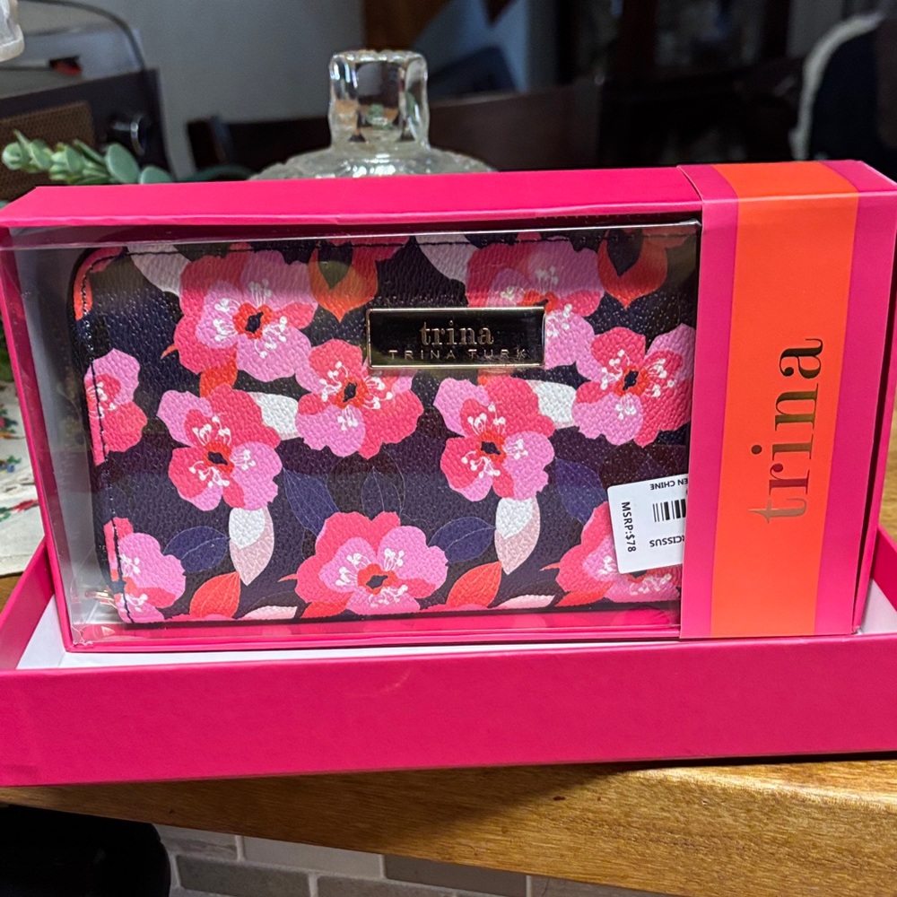 Trina Turk Pink and Black Floral Wallet New in box !